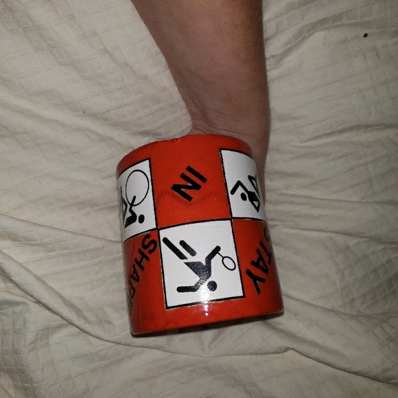 Red Geometric Design Mug - Picture 2 of 7